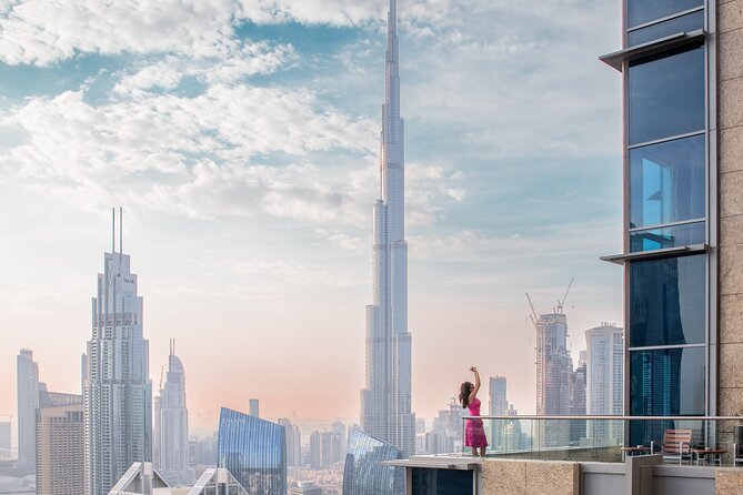 2 Days Private Dubai city tour with 6 attractions ticket - Day One at 9:00 am: Dubai Frame and a Fast Lesson in Old Versus New
