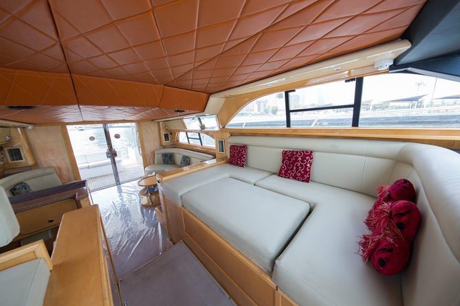 2 Hour Yacht Tour Around Palm Island - The Palm loop: Atlantis The Palm, Dubai skyline, and Persian Gulf views