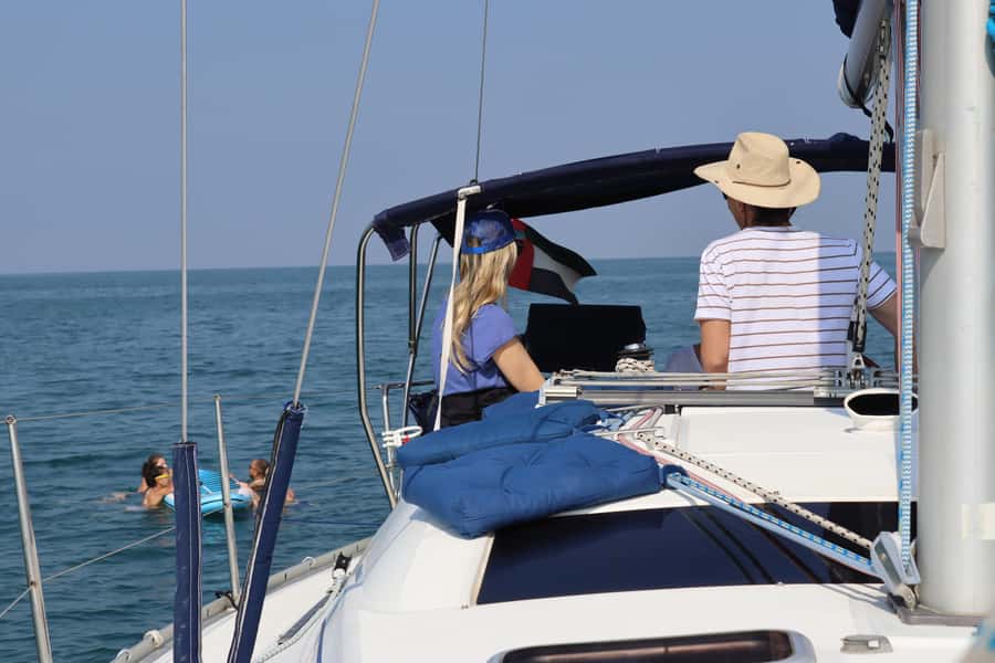 2 hrs Sailing tour with views on Burj Khalifa, Dubai skyline - Price and Value: What $272 Per Group Really Buys