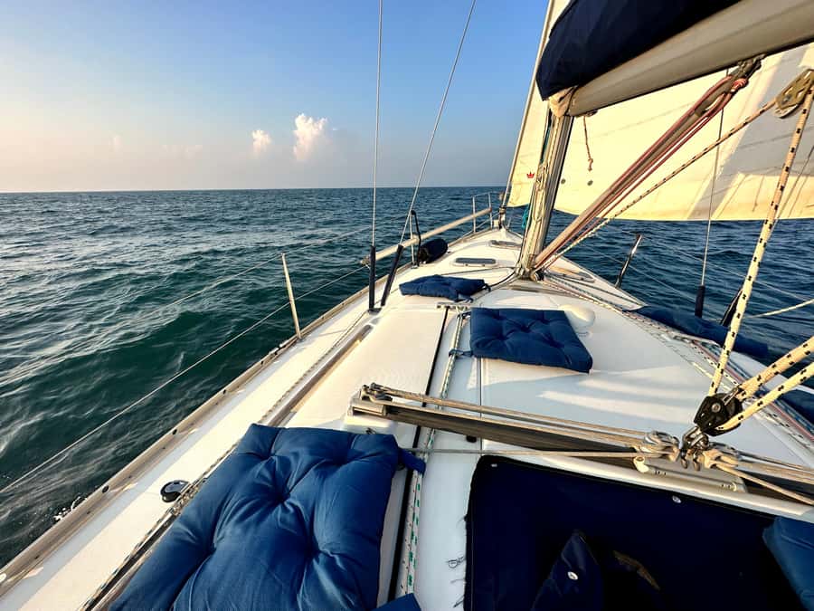 2 hrs Sailing tour with views on Burj Khalifa, Dubai skyline - Your Yacht: What the 34 Foot Beneteau Feels Like