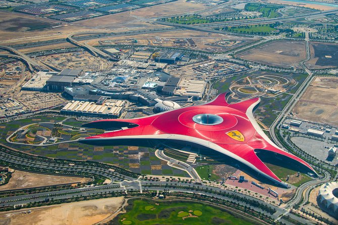 2 Parks in Yas Island Abu Dhabi - Yas Waterworld Abu Dhabi: A Splash-Day Option Instead of Warner Bros