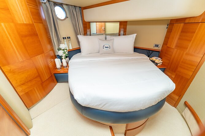 3hr Yacht- Palm Jumeirah with FREE Snacks and 30 Min Seabob - Watersports and BBQ time, without turning your day into chaos