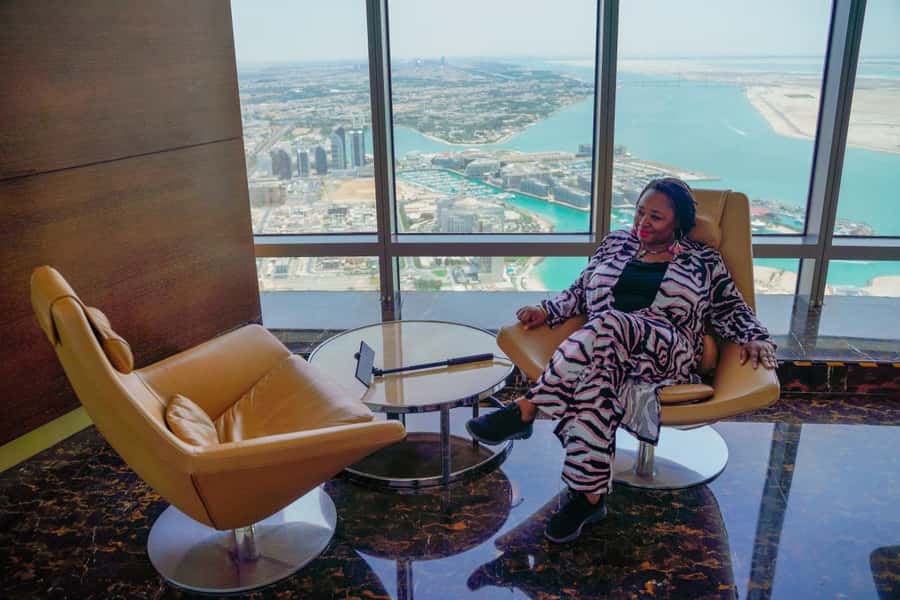 4-Day UAE Cultural Journey: Dubai, Abu Dhabi & Al Ain - Hotels, transport, and why this small group size matters