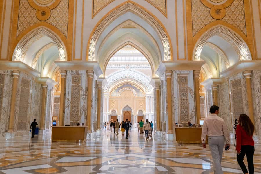 4-Day UAE Cultural Journey: Dubai, Abu Dhabi & Al Ain - Who this trip suits, and who should think twice