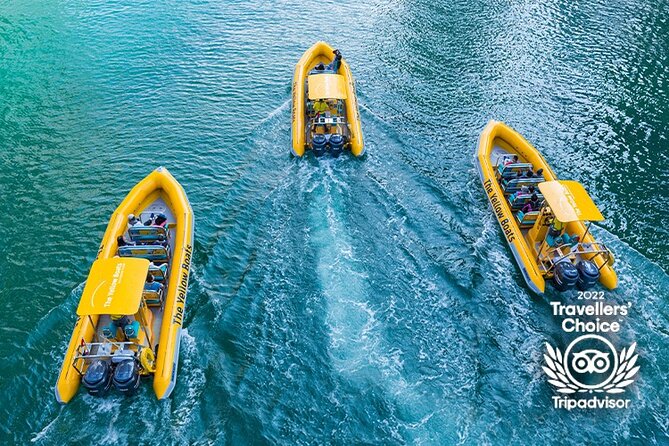 45-Minute Thrilling Speedboat Tour to Atlantis Hotel - The ride out: blasting from Dubai Marina toward Atlantis