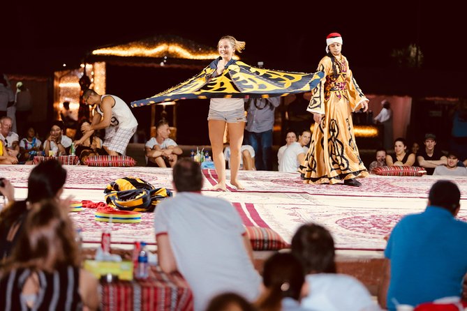 4X4 Private Abu Dhabi City Tour with Abu Dhabi Evening Desert Safari From Dubai - The guide and vehicle question: what to be ready for