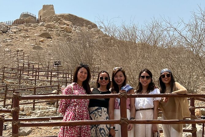 6 Emirates Private Tour From Dubai In One Day - Ajman Museum and Ajman Beach: fort history plus a reset by the water
