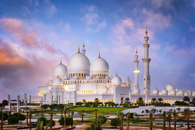 8 Hrs. Full Day Vehicle within Dubai/Abu Dhabi - What to bring and how to dress for the mosque day