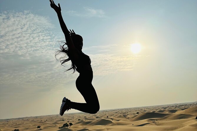 Abu Dhabi: 4x4 Desert Safari and Sandboarding. - Sandboarding at the Traditional Camp: What You Actually Get