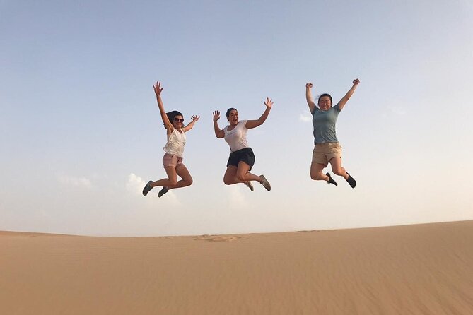 Abu Dhabi: 7-Hours Desert Safari with BBQ, Camel Ride & Sandboarding - Camel farm and a 5-minute camel ride, photos versus real time