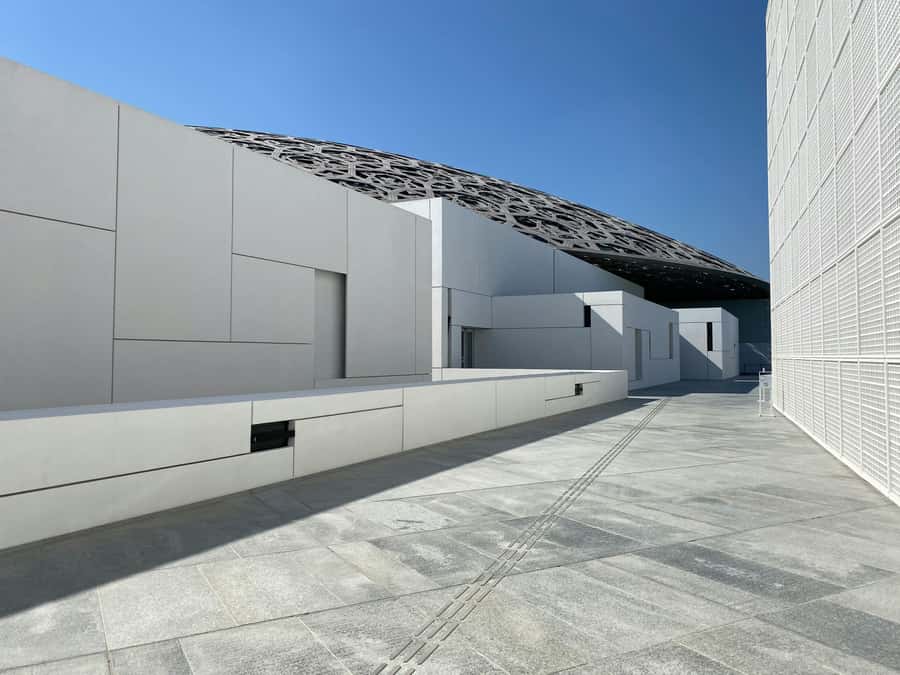 Abu Dhabi: Big Bus Hop-On Hop-Off Sightseeing Tour - Louvre Abu Dhabi inclusion on 48 or 72 hours