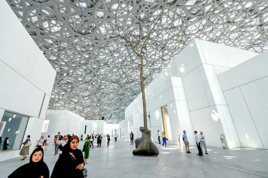 Abu Dhabi: Big Bus Hop-On Hop-Off Sightseeing Tour - Price and value, what $75 buys you in real terms