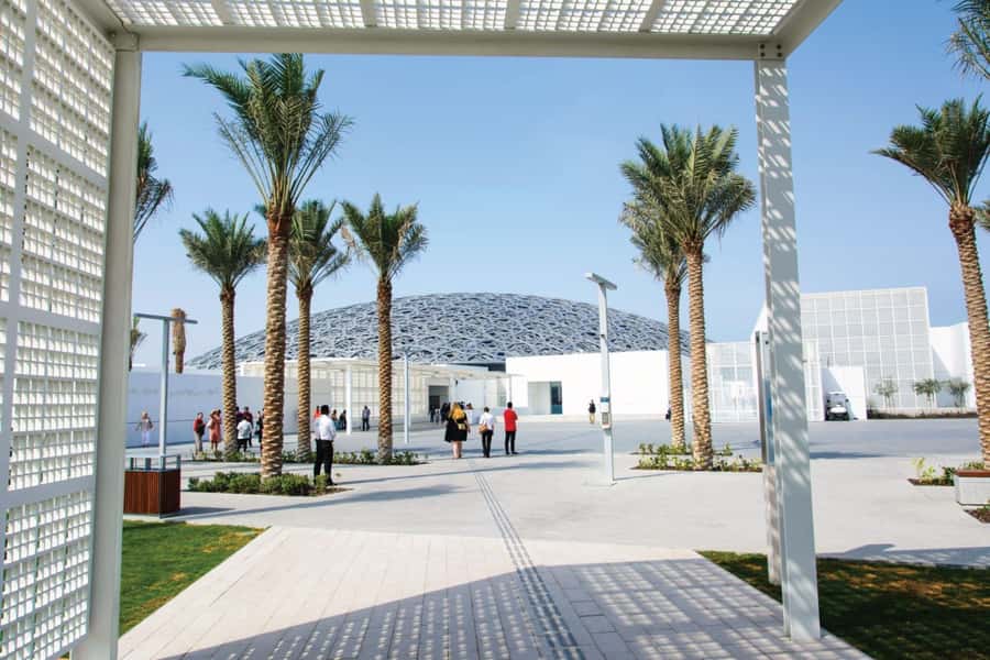 Abu Dhabi City Essentials: Half-Day Tour - How the guide and pacing shape the whole experience