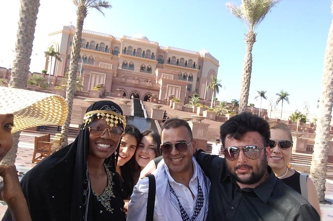 Abu Dhabi City Full Day Sightseeing Tour From Dubai - Corniche views, breakwater island, and the skyline photo lane