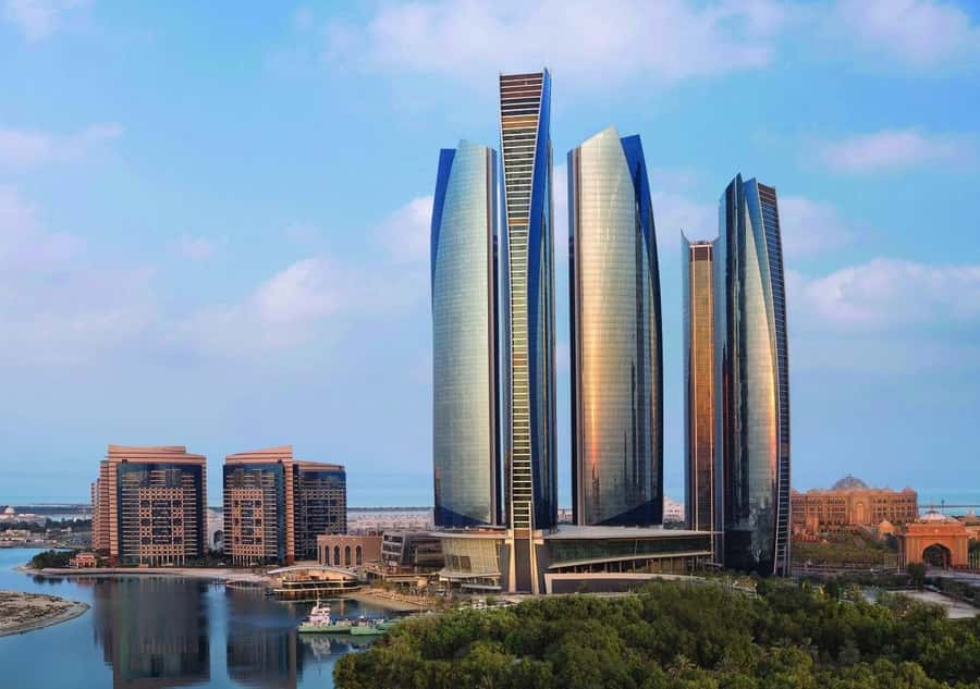 Abu Dhabi: City Tour and Desert Safari Package - Heritage Village, dates market, and photo stops along Abu Dhabi’s main routes