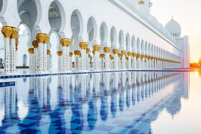 Abu Dhabi City Tour and Qasr AL Watan - Sheikh Zayed Grand Mosque Center: The Day’s Visual Knockout