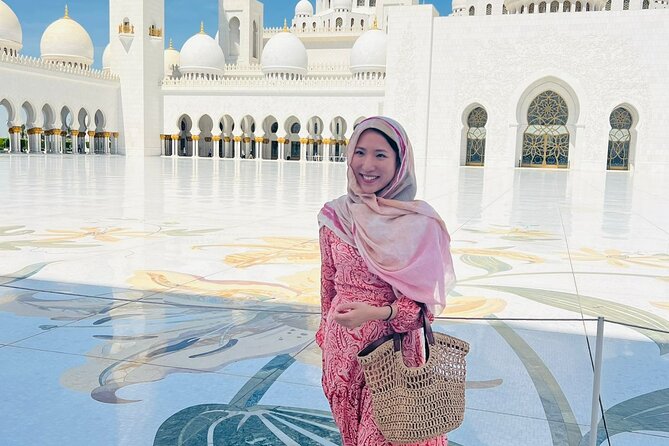 Abu Dhabi City Tour and Qasr AL Watan - Heritage Village, Dates Market, and Marina Mall: Context, Snacks, and a Cooling-Off Point