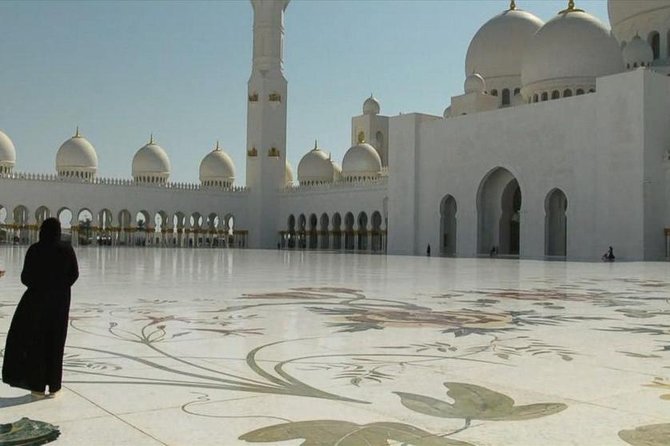 Abu Dhabi City Tour, Emirates Palace, Grand Mosque, Louvre Museum - Qasr Al Watan and Miraj Islamic Art Gallery: Culture Without the Long Lines