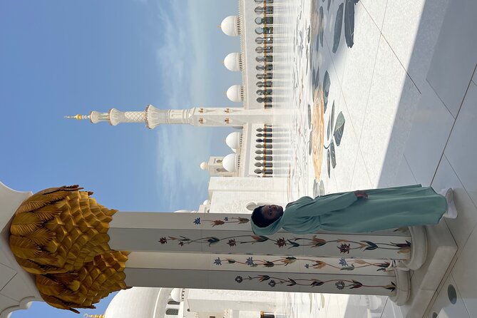 Abu Dhabi City Tour - Ferrari World - Emirates Palace Marina and Marina Mall, Luxury Views Plus a Breather