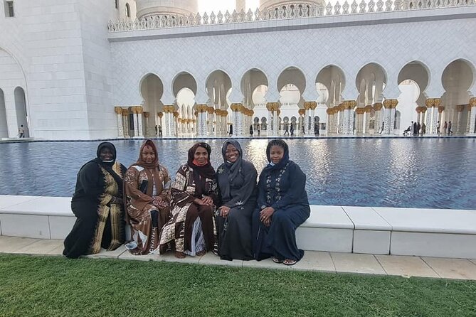 Abu Dhabi City Tour From Dubai - Emirates Palace and Islamic Art Museum: Luxury, But With Meaning