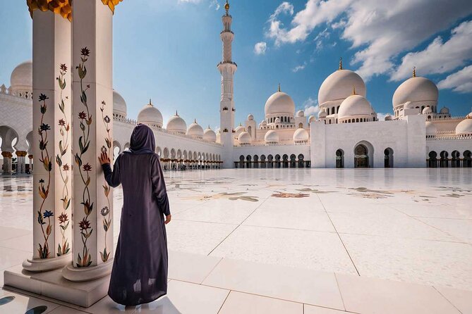Abu Dhabi City Tour Full Day - Corniche Road and Marina Mall: waterfront breaks and easy lunch options
