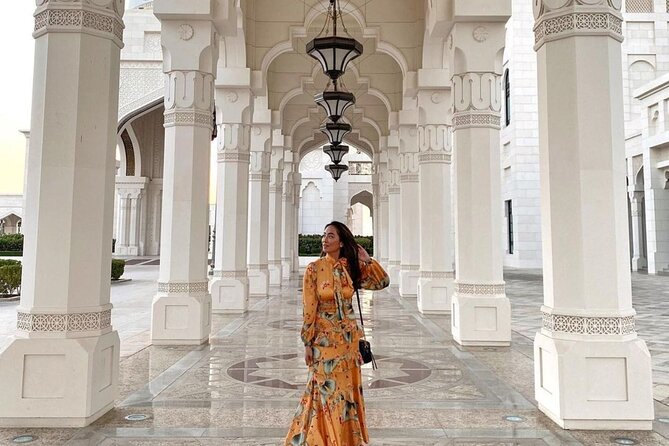 Abu Dhabi City Tour of Grand Mosque, Palace, Louvre, and Ferrari - Qasr Al Watan: a palace interior choice, optional for a reason