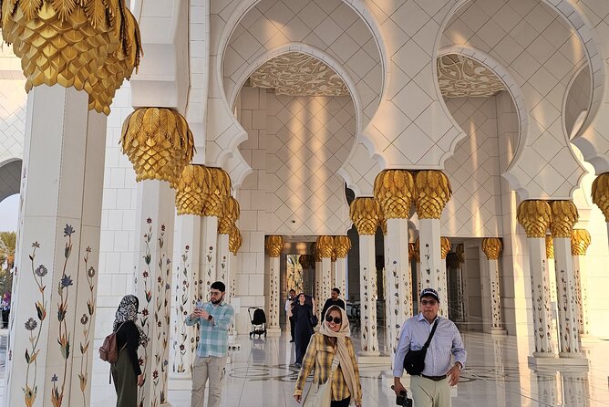 Abu Dhabi City Tour :Qasr Al Watan, Emirates Palace, Mosque - Sheikh Zayed Grand Mosque Center, the main event for most people