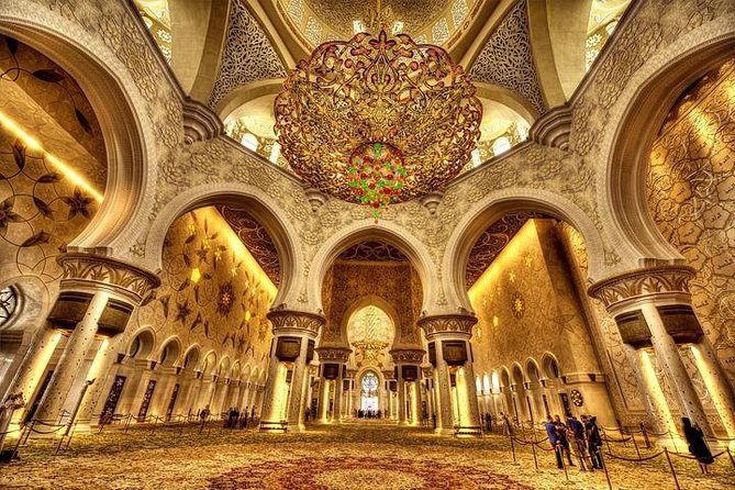 Abu Dhabi City Tour with Desert Safari Adventure - Sheikh Zayed Grand Mosque Center, the big wow with real rules
