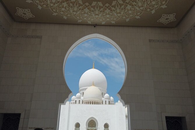 Abu Dhabi City Tour with Gold Coffee: A Taste of Luxury & Culture - Sheikh Zayed Grand Mosque: Marble, Scale, and First Impressions