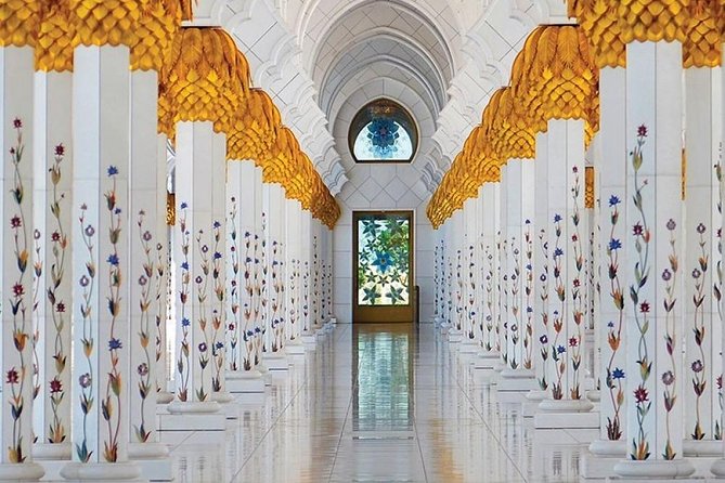 Abu Dhabi City Tour with Grand Mosque Including Transfers - Etihad Towers and Emirates Palace: famous from the road, not inside