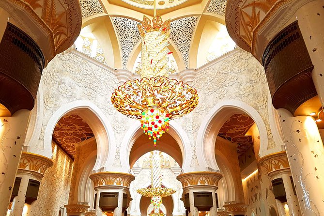 Abu Dhabi City Tour with Louvre Museum from Dubai Small Group - Sheikh Zayed Grand Mosque Center: the 90 minutes that make it worthwhile