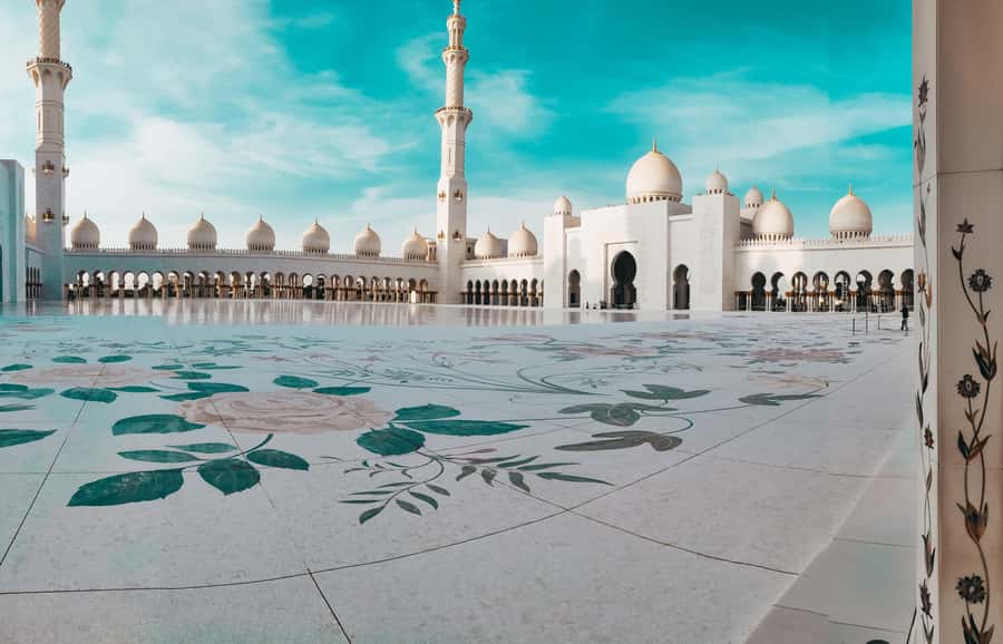 Abu Dhabi City Tour with Qasr Al Watan - Key highlights to look for