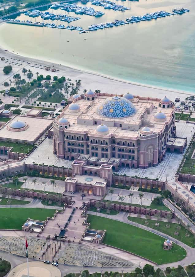 Abu Dhabi City Tour with Qasr Al Watan - Emirates Palace and luxury-city energy