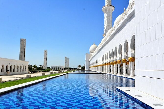 Abu Dhabi City Tour With Shaikh Zayed Grand Mosque. - Saadiyat to Yas Island: Louvre Abu Dhabi as a Landmark, Ferrari World Photo Stop