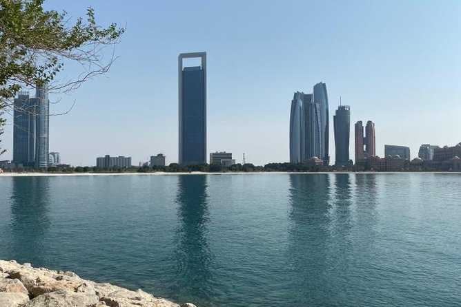 Abu Dhabi Day tour with Sheikh Zayed Grand mosque - How the mosque visit works in real life (dress, pace, and patience)