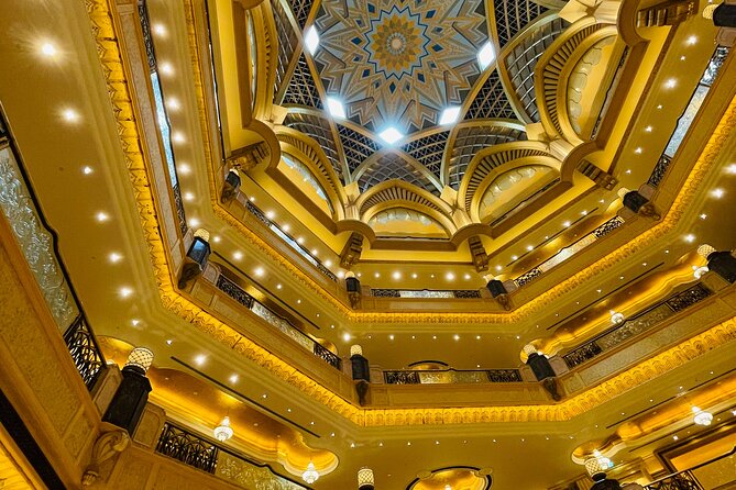 Abu Dhabi Full Day City Tour From Dubai - Saadiyat Island Pass-By and the Yas Island Photo Moment