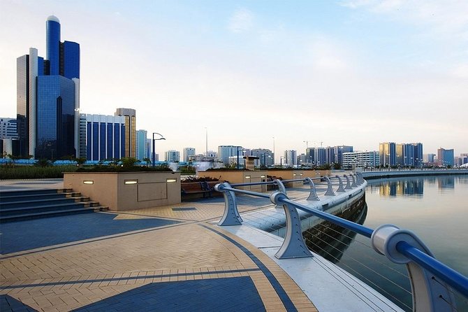 Abu Dhabi Full Day City Tour - Heritage Village, Dates Market, and Madinat Zayed: the day’s “texture” stops