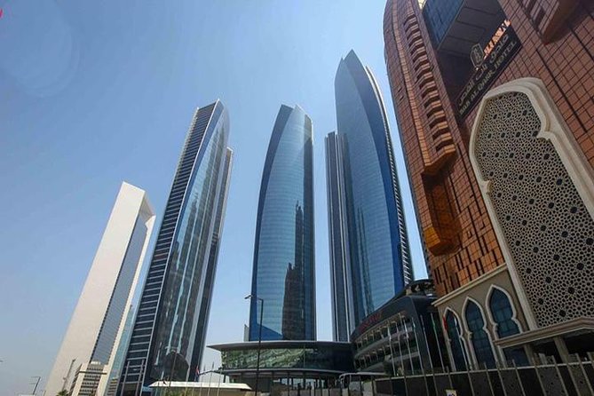 Abu Dhabi Full-Day Sightseeing Tour from Dubai with Mosque Visit - Dates Market: The One Stop That Feels Like a Real Errand