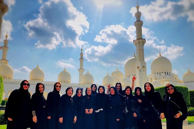 Abu Dhabi Full-day Sightseeing Tour from Dubai with Mosque Visit - Sheikh Zayed Grand Mosque Center: the real centerpiece