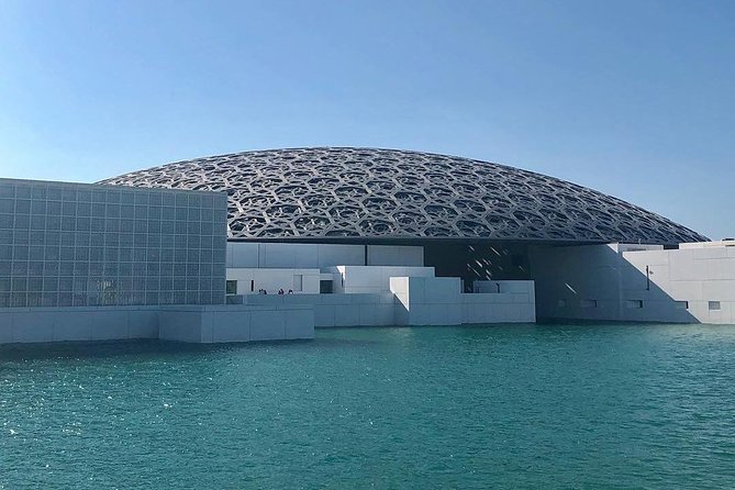 Abu Dhabi Full-Day Tour from Dubai - Dates Market and Corniche photo stop: small moments with big payoff