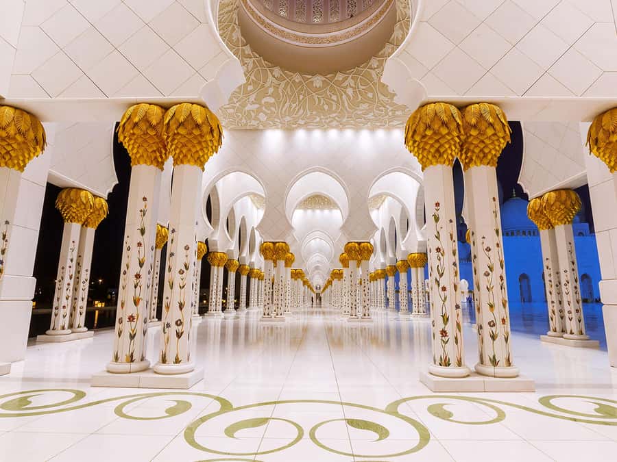 Abu Dhabi: Grand Mosque and Qasr Al Watan Tour - Who should book this Abu Dhabi combo tour