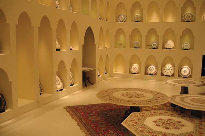 Abu Dhabi Grand Mosque, Etihad Towers & Royal Palace Visit from Dubai - Emirates Palace: view it well, knowing what’s included