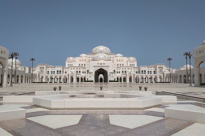 Abu Dhabi Grand Mosque, Qasr Al Watan and Louver Museum - Louvre Abu Dhabi: Art and Jean Nouvel’s Architecture in One Package