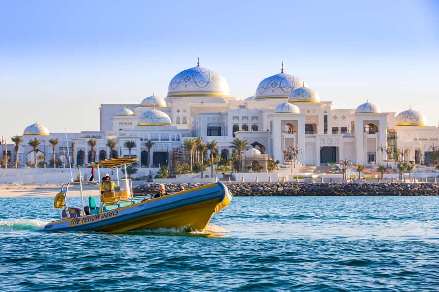 Abu Dhabi: Guided Speedboat Sightseeing Tour - Duration choices: how to pick 45 minutes versus 1.5 hours