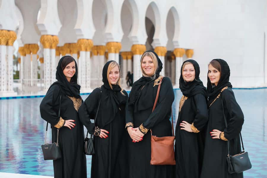 Abu Dhabi: Guided Walking Tour at Sheikh Zayed Grand Mosque - Who should book this tour, and who might not