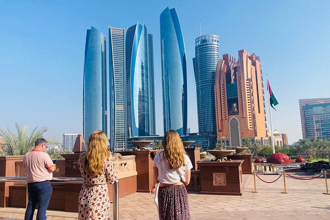 Abu Dhabi Half Day City Tour Sharing Experience - Emirates Heritage Village: a small time investment with big context