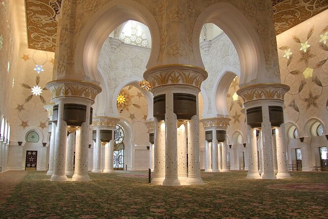 Abu Dhabi Highlights Day Trip from Dubai - Dubai to Abu Dhabi in one day: the “hits” route that makes sense