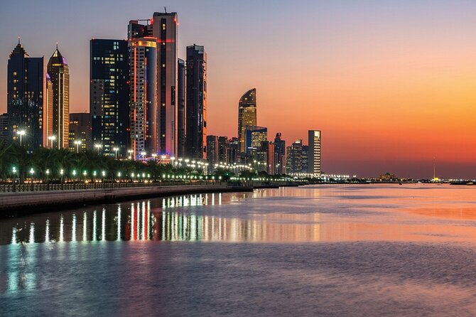 Abu Dhabi Highlights Day Trip from Dubai - City icons, breakwater photos, and what you actually see from the route