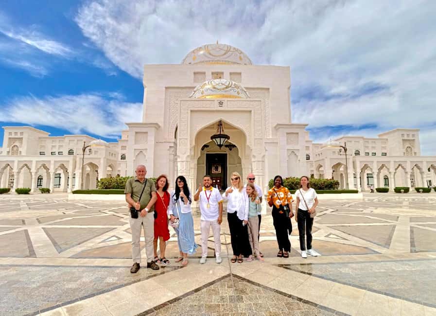 Abu Dhabi: Inside Qasr Al Watan Walking Tour - Key Points to Know Before You Go