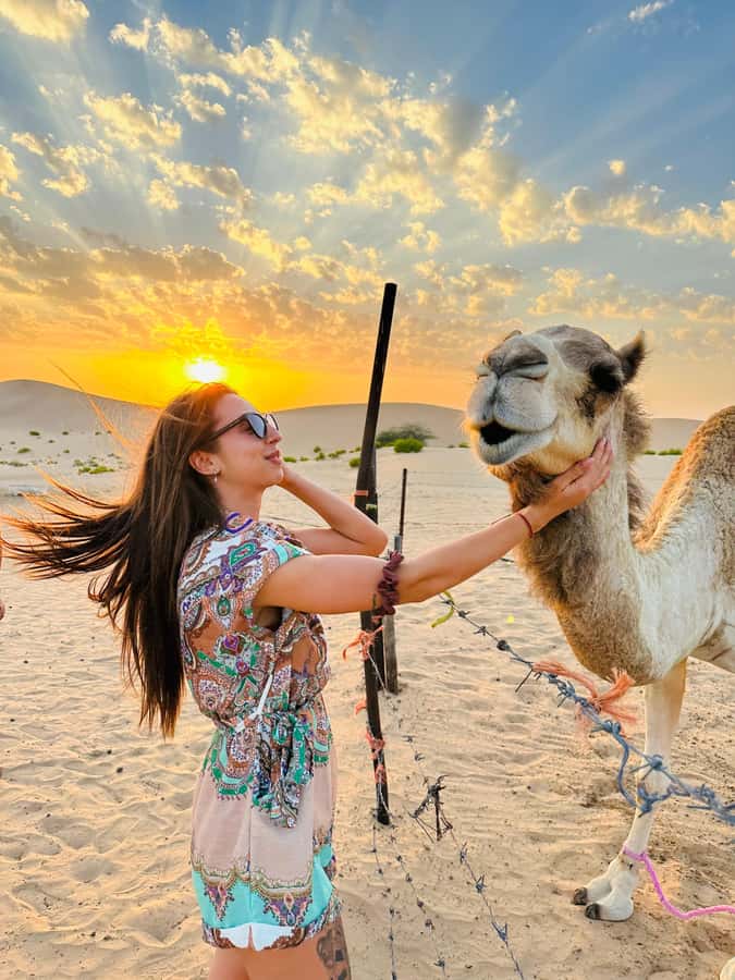 Abu Dhabi: Magical 4x4 Desert Tour with BBQ & Sandboarding - Key Things That Make This Desert Safari Worth Your Time